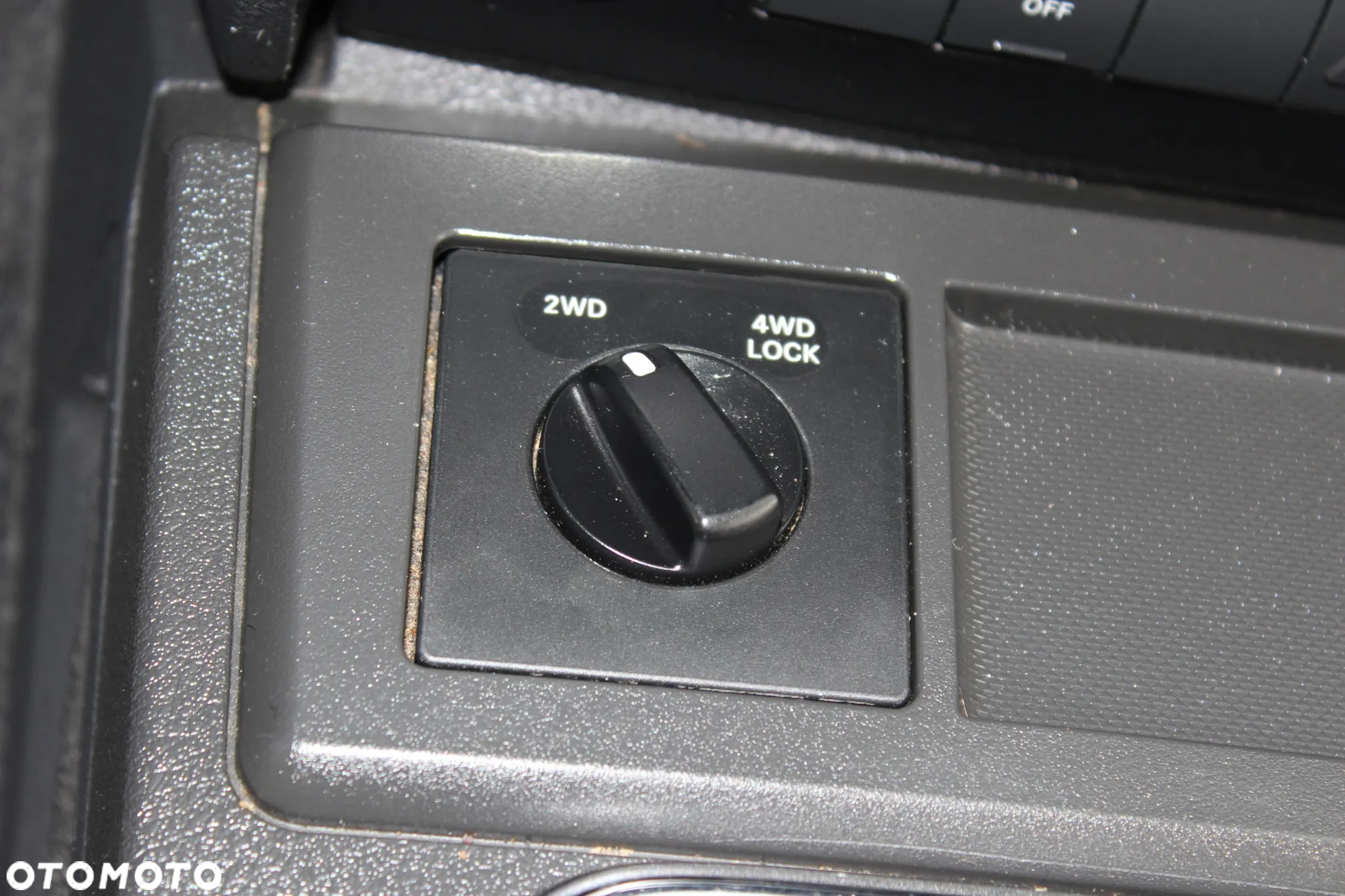 Dodge Nitro 2.8 CRD DPF SXT - 17