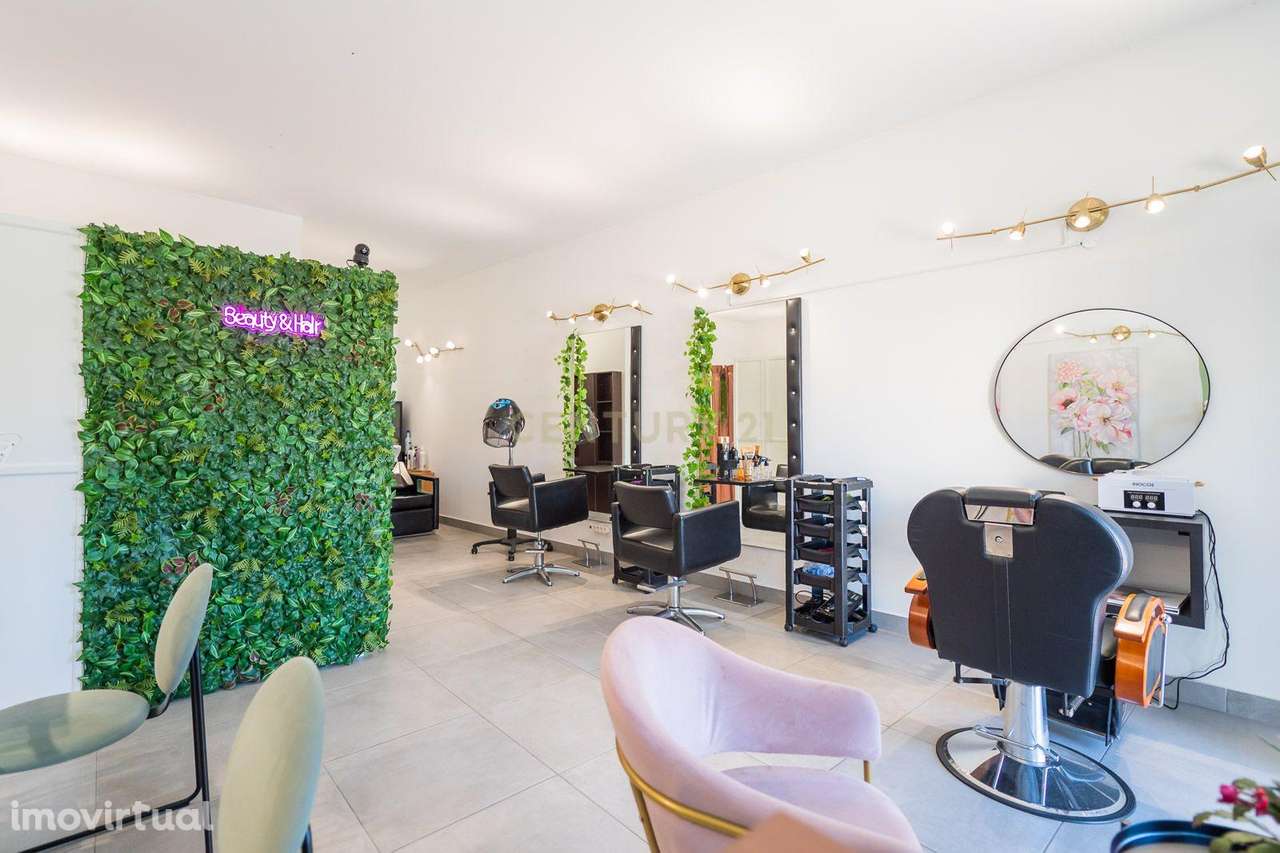Oportunidade Única! Trespasse de Salão de Beleza em Carcavelos - Grande imagem: 2/17