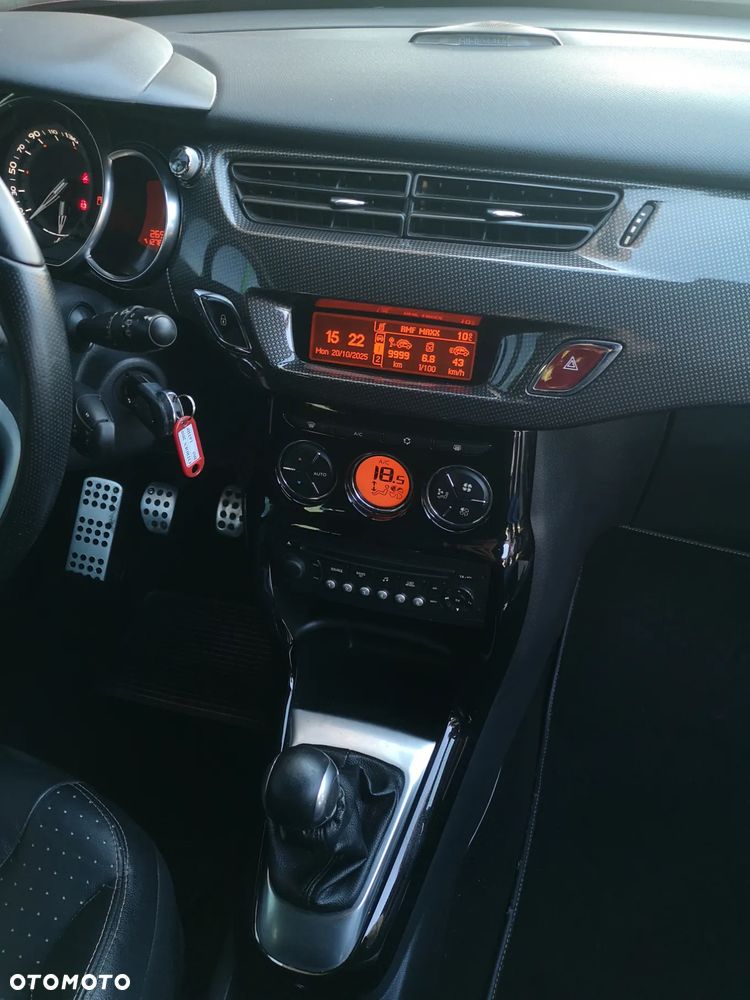 Citroën DS3 THP 155 Red Edition - 16