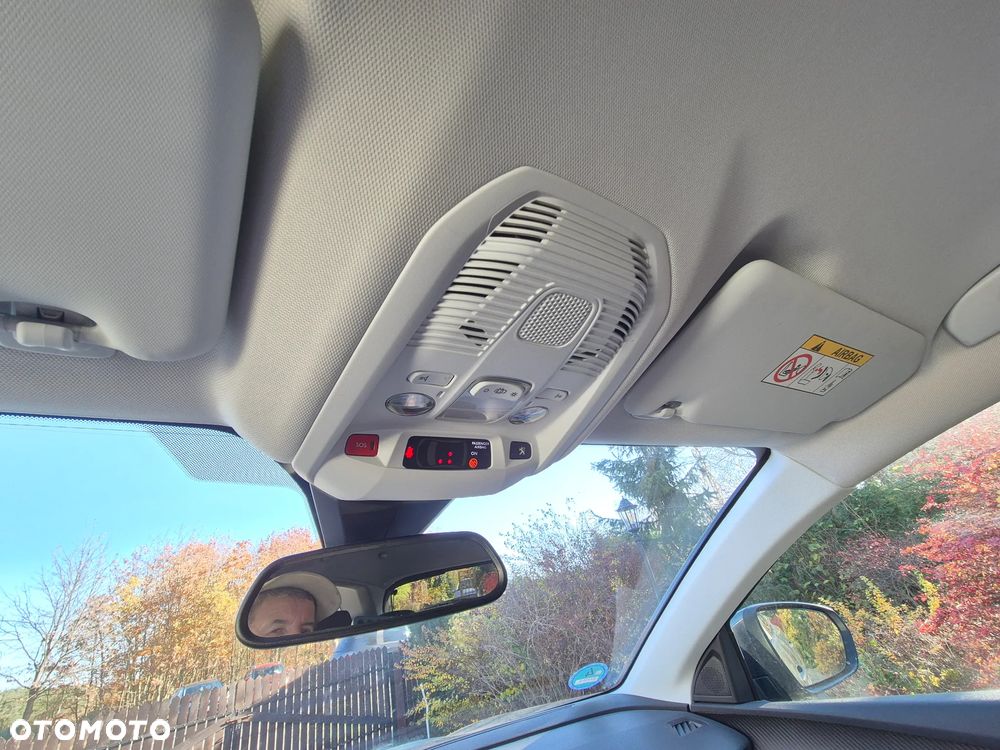 Peugeot 3008 PureTech 130 Stop & Start GPF Allure - 13