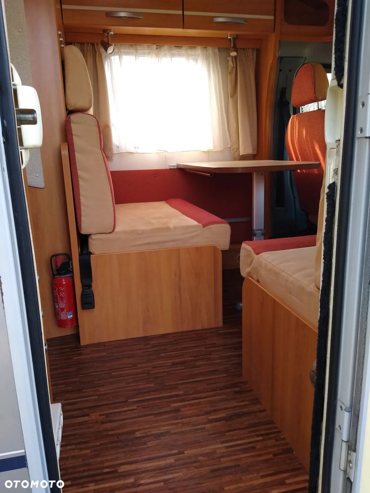 Hymer-Eriba HV 562 - 17