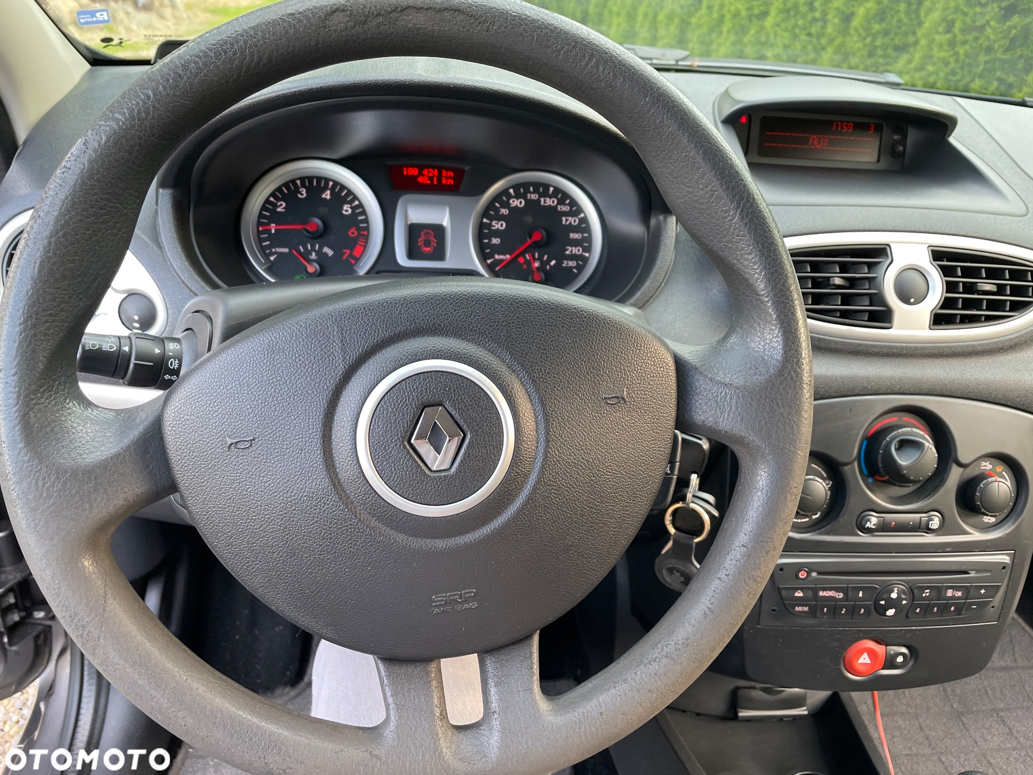 Renault Clio - 23