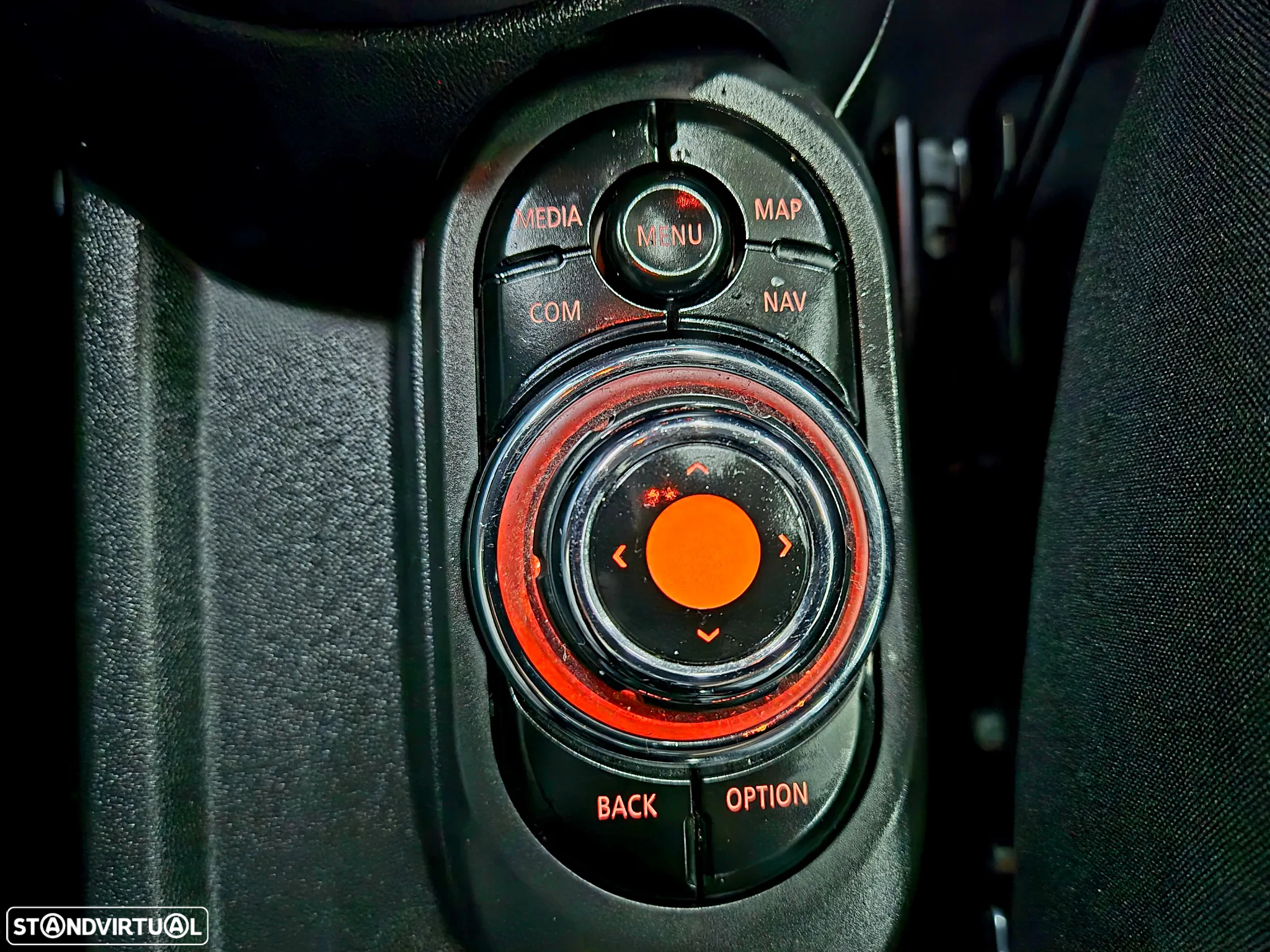 MINI 5 Portas One Auto - 44