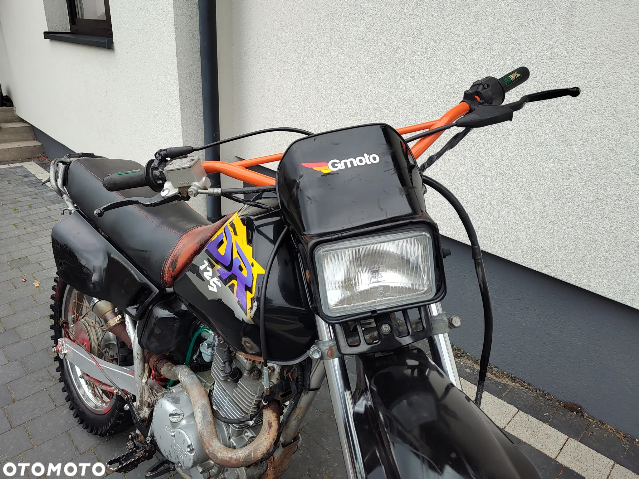 Suzuki DR - 8
