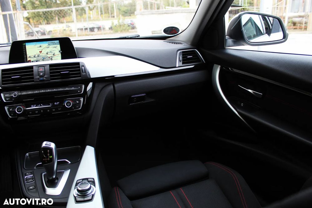 BMW Seria 3 320d Sport-Aut. Sport Line - 22