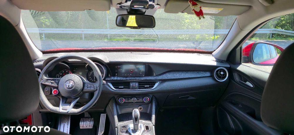 Alfa Romeo Stelvio - 7