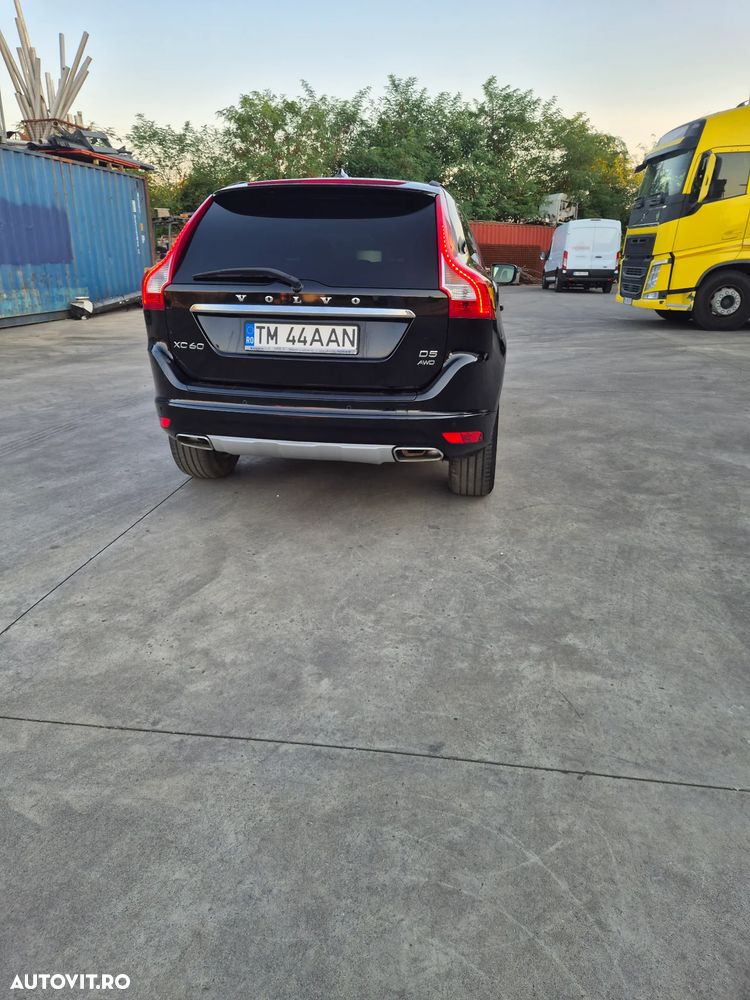 Volvo XC 60 D5AWD Summum - 9