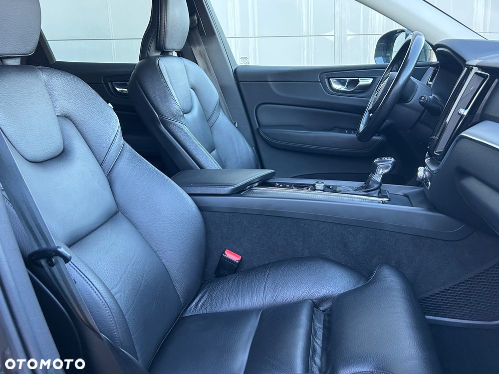 Volvo XC 60 - 18