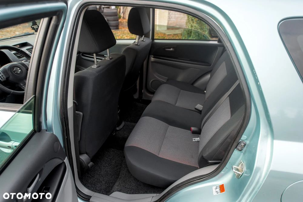 Suzuki SX4 1.6 GS / Premium - 19