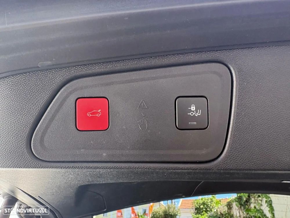 Peugeot 3008 1.2 PureTech Allure EAT8 - 30