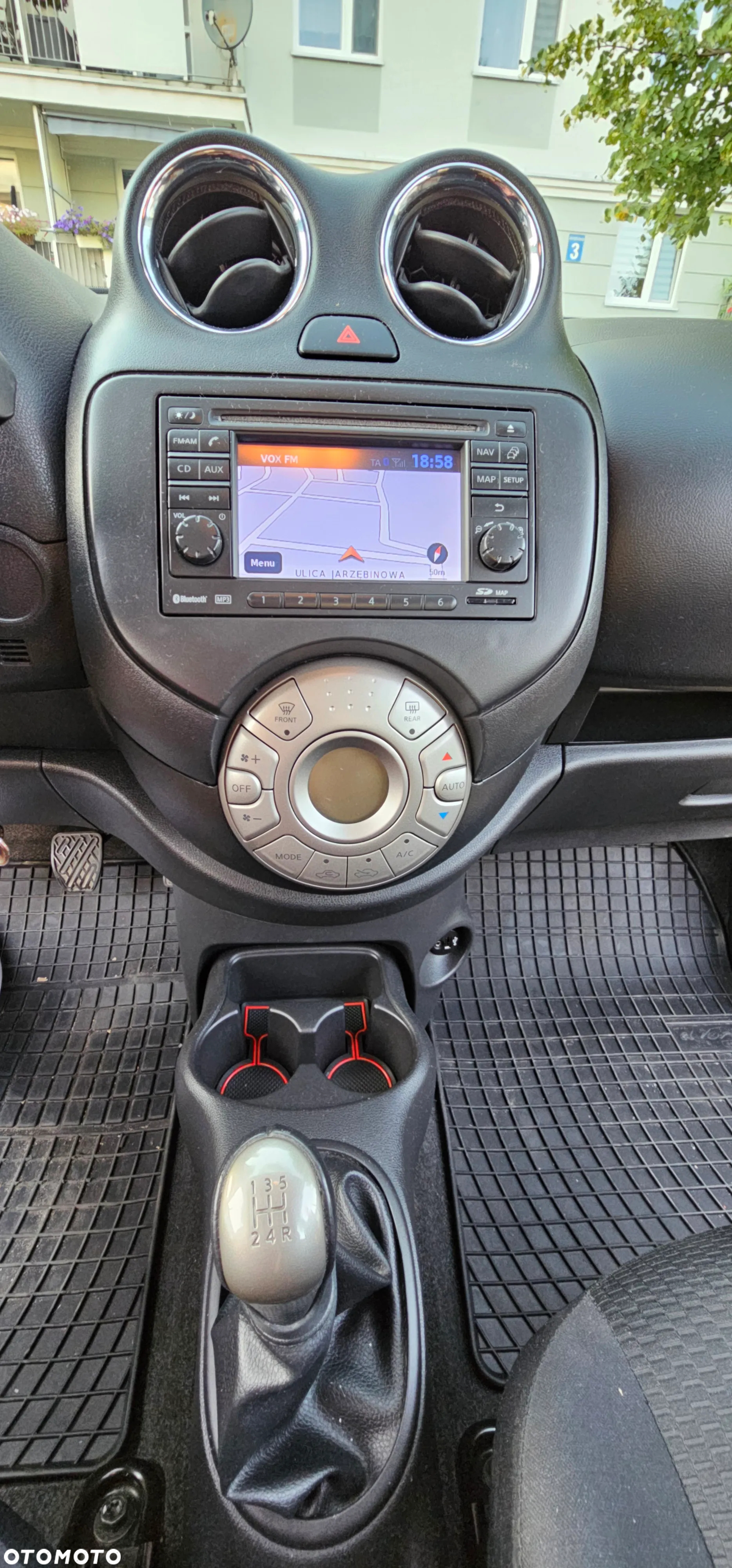 Nissan Micra - 8