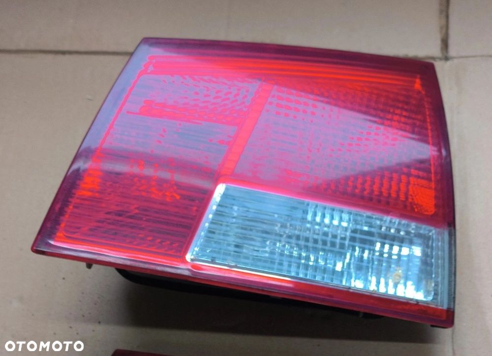 .Vectra C lampa tylna tył LEWA EU LIFT Opel