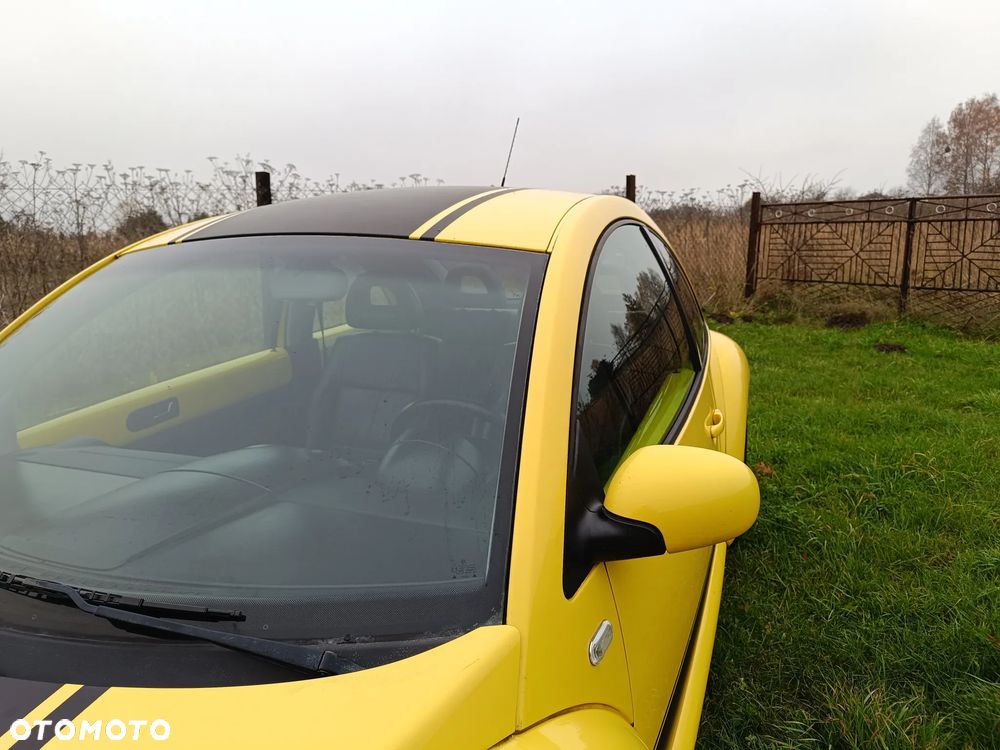 Volkswagen New Beetle 2.3 V5 COLOUR Concept - 20