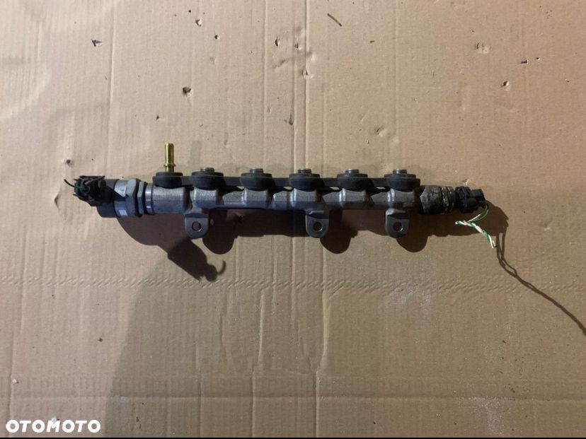 8200610223 listwa wtryskowa 2.0 dci Renault laguna III 3 lift nissan - 2