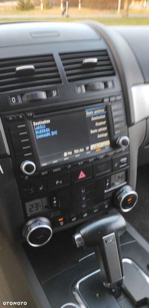 Volkswagen Touareg - 28
