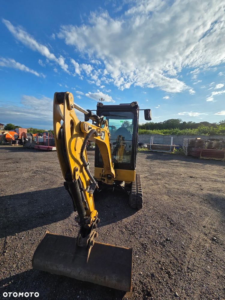 Caterpillar CAT 301.8 - 7