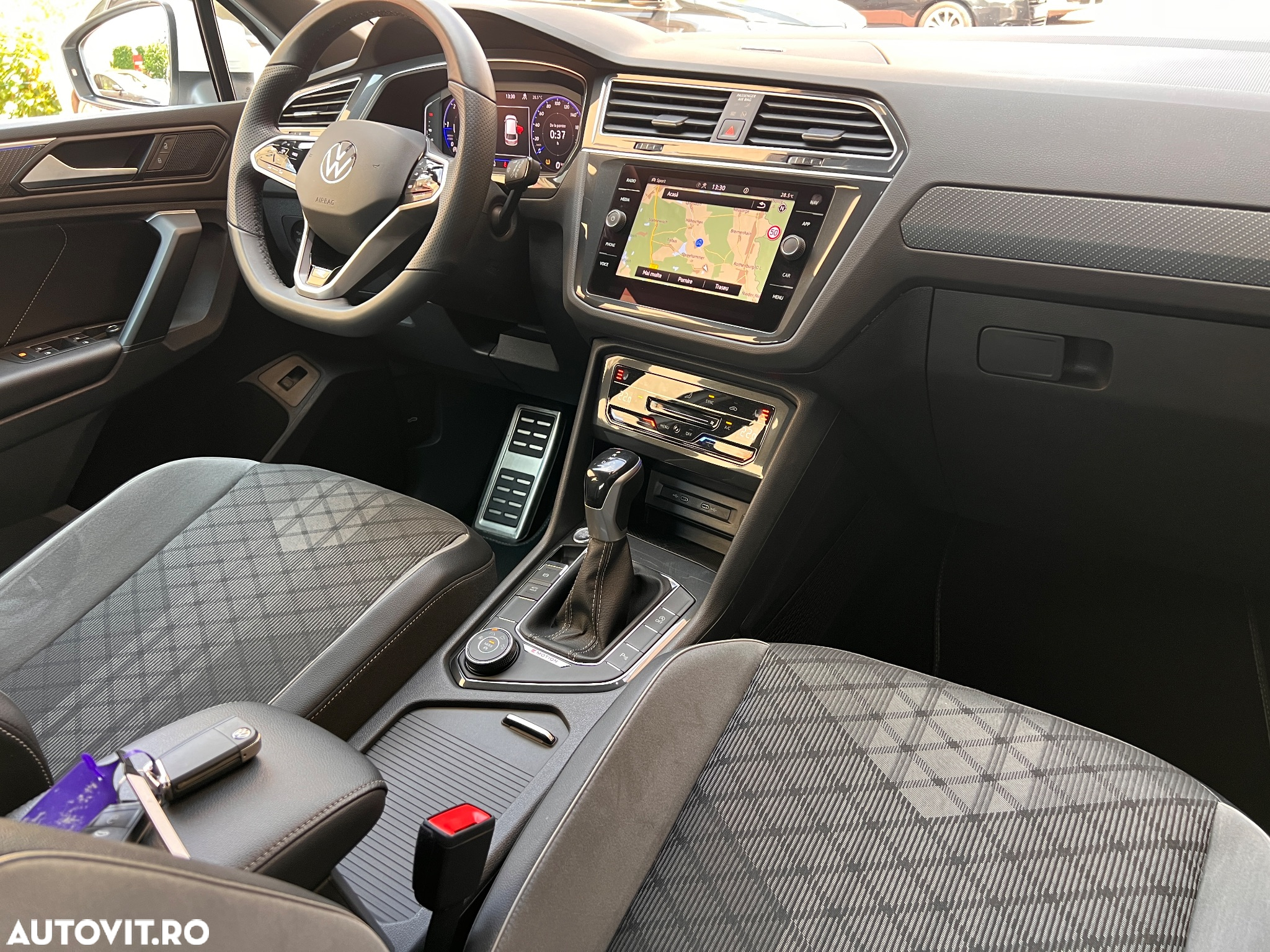 Volkswagen Tiguan Allspace 2.0 TDI SCR 4Motion DSG R-Line - 4