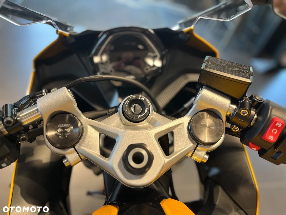 Triumph Daytona - 12
