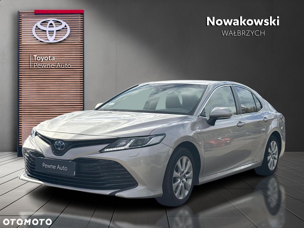 Toyota Camry 2.5 Hybrid Comfort CVT - 1
