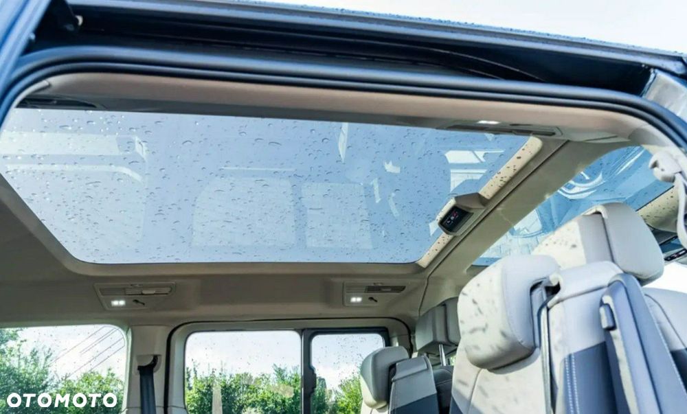 Volkswagen Multivan - 8