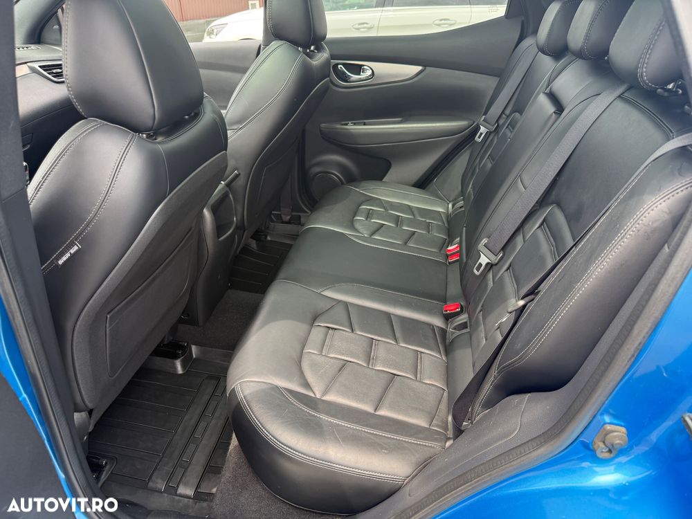 Nissan Qashqai 1.6 DCI 4 x 4 DPF Start/Stop tekna - 11