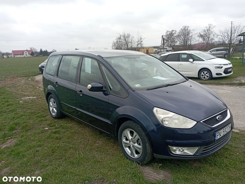 Ford Galaxy 2.0 TDCi Ambiente - 4