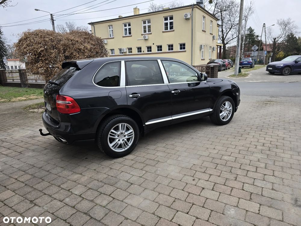 Porsche Cayenne - 6