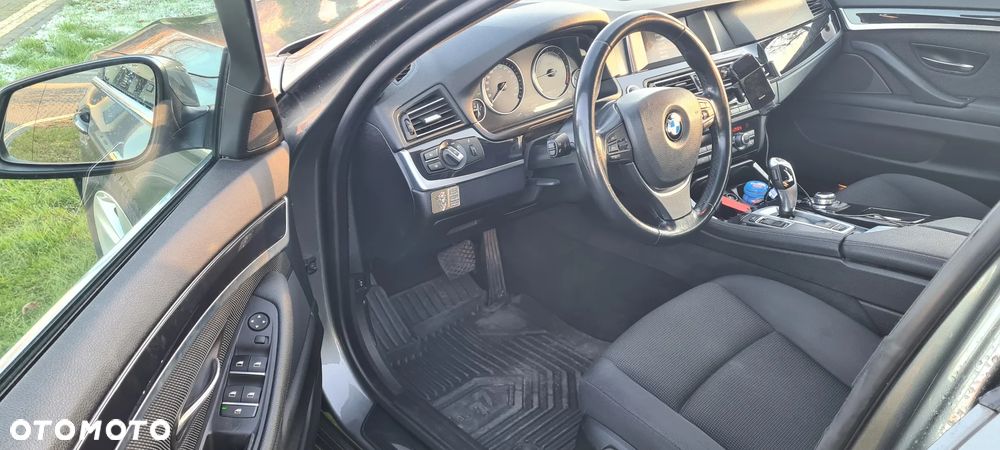 BMW Seria 5 518d - 8
