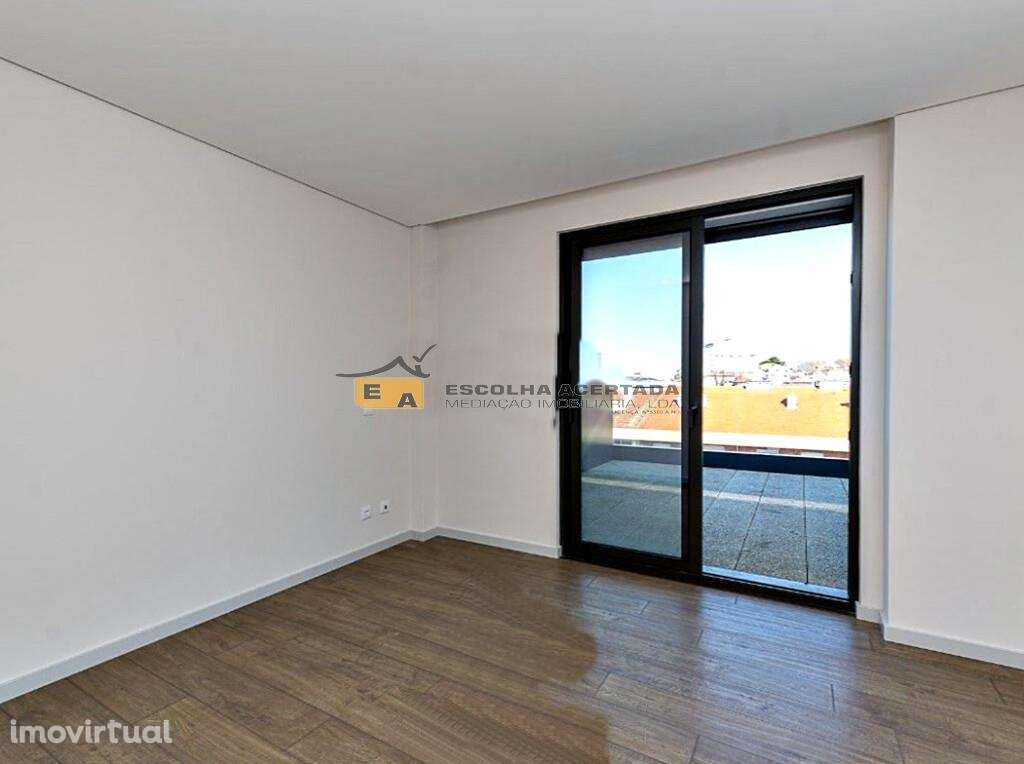 T4 Cobertura com terraço de 102m2 na Boavista - Grande imagem: 4/40