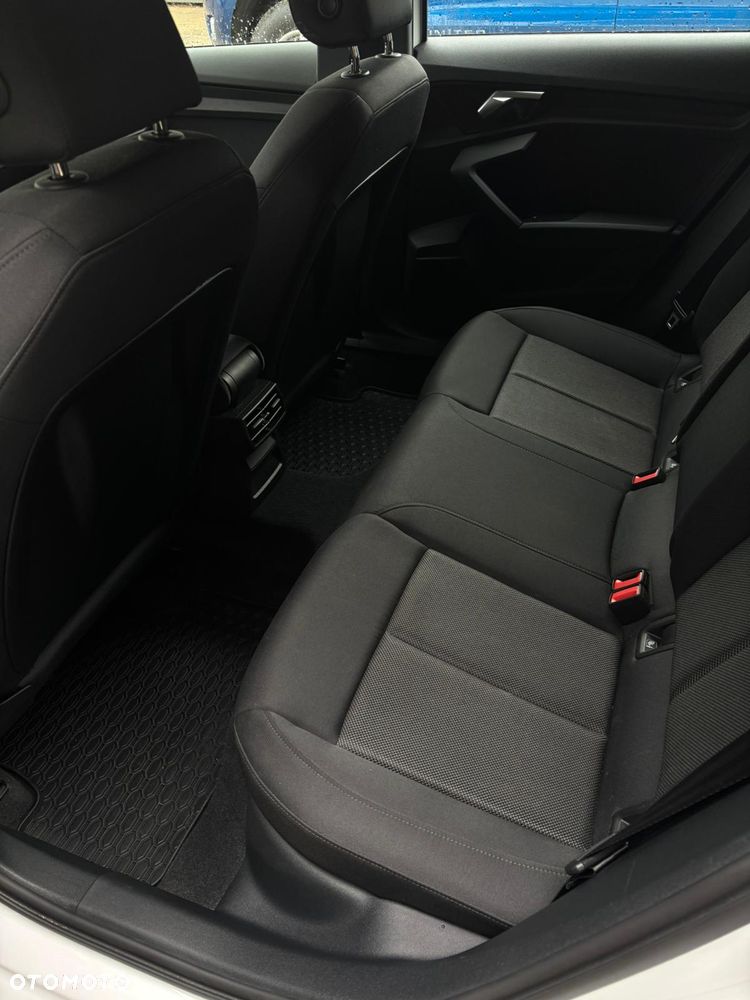 Audi A3 Sportback 30 TFSI mHEV S tronic - 6