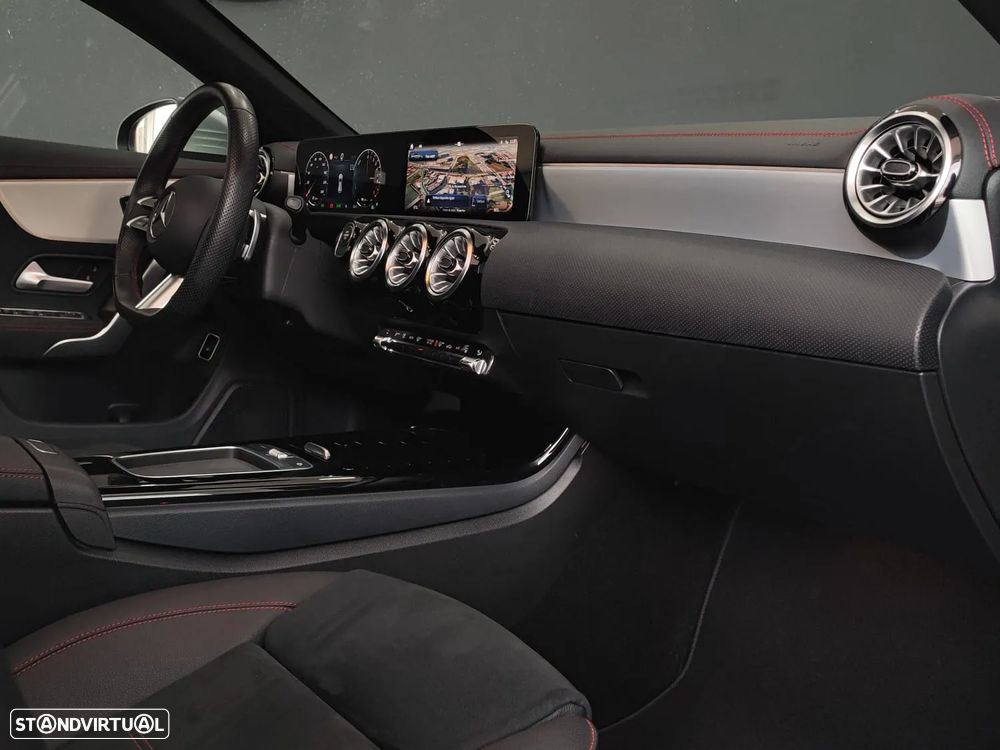 Mercedes-Benz CLA 250 e Shooting Brake AMG Line - 32