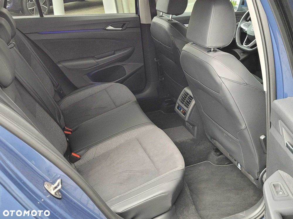 Volkswagen Golf 1.5 eTSI mHEV Style DSG - 8