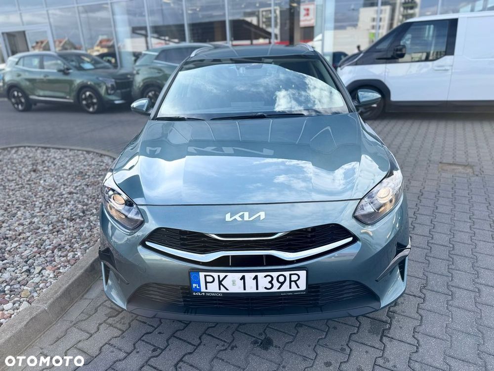 Kia Ceed 1.5 T-GDI M DCT - 8