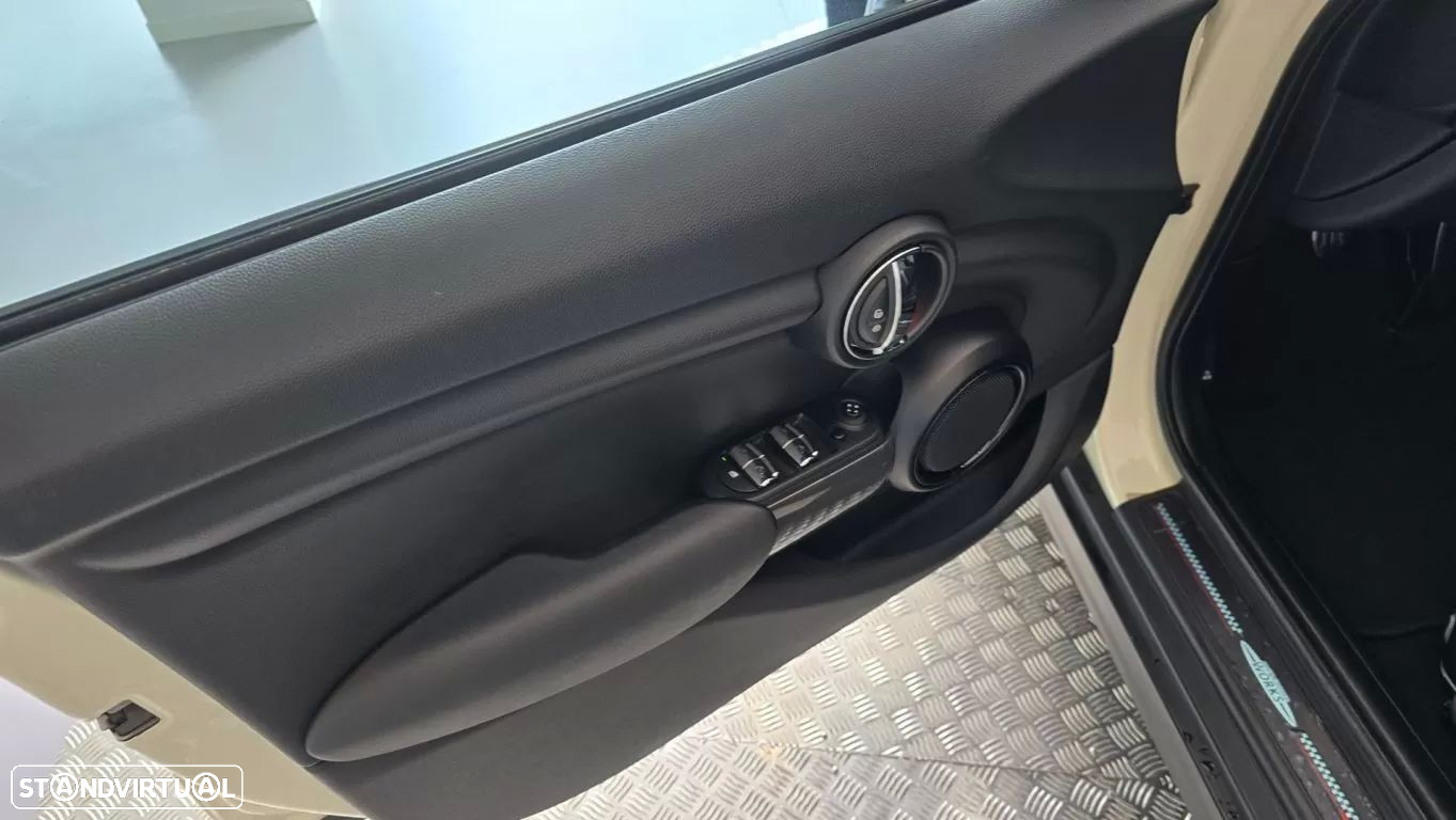 MINI 5 Portas One D - 34