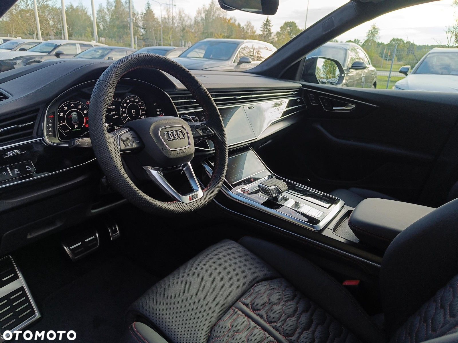 Audi RS Q8 - 10