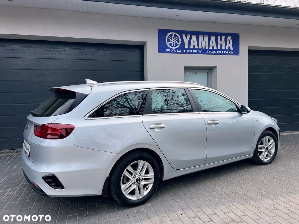 Kia Ceed 1.6 CRDi SCR M - 9