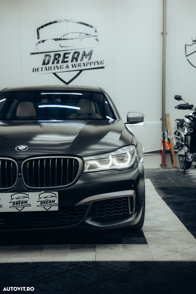 BMW M7 M760Li xDrive - 17