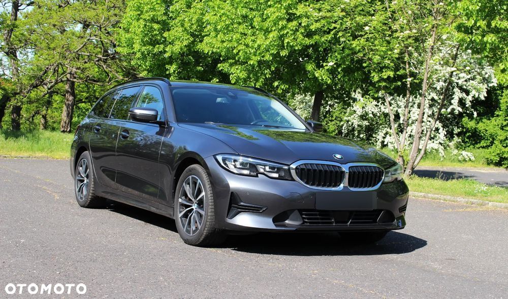 BMW Seria 3 318d Touring Advantage - 1