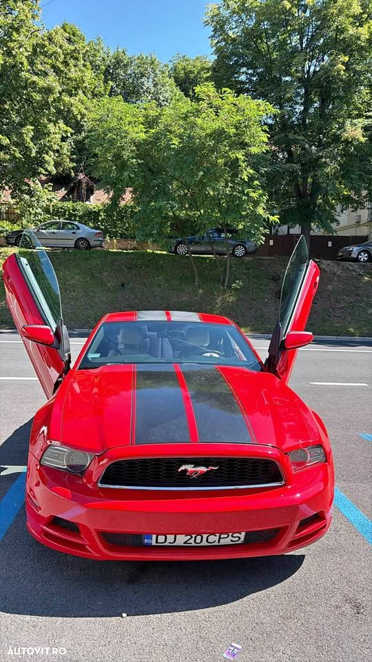 Ford Mustang - 1
