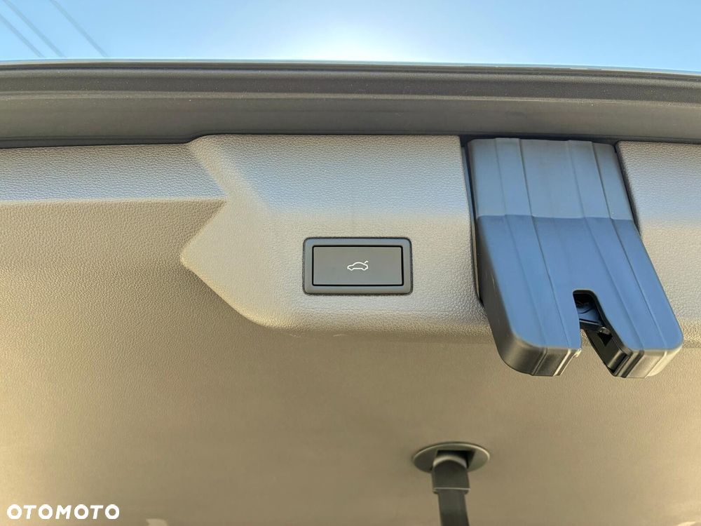 Volkswagen Multivan 2.0 TSI L2 Edition DSG - 36