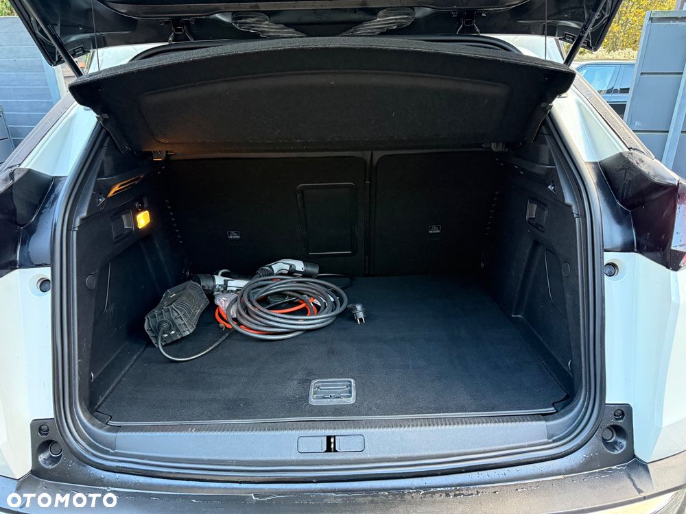 Peugeot 3008 225 e-EAT8 Allure - 28