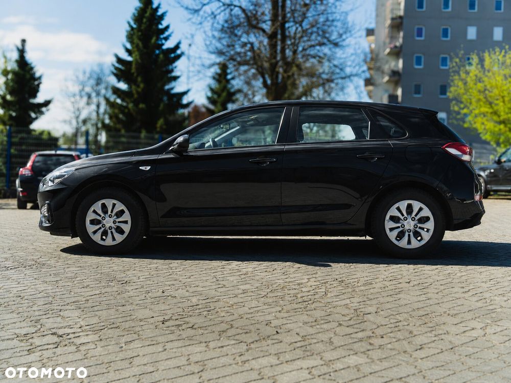 Hyundai i30 1.5 DPI Classic + - 20
