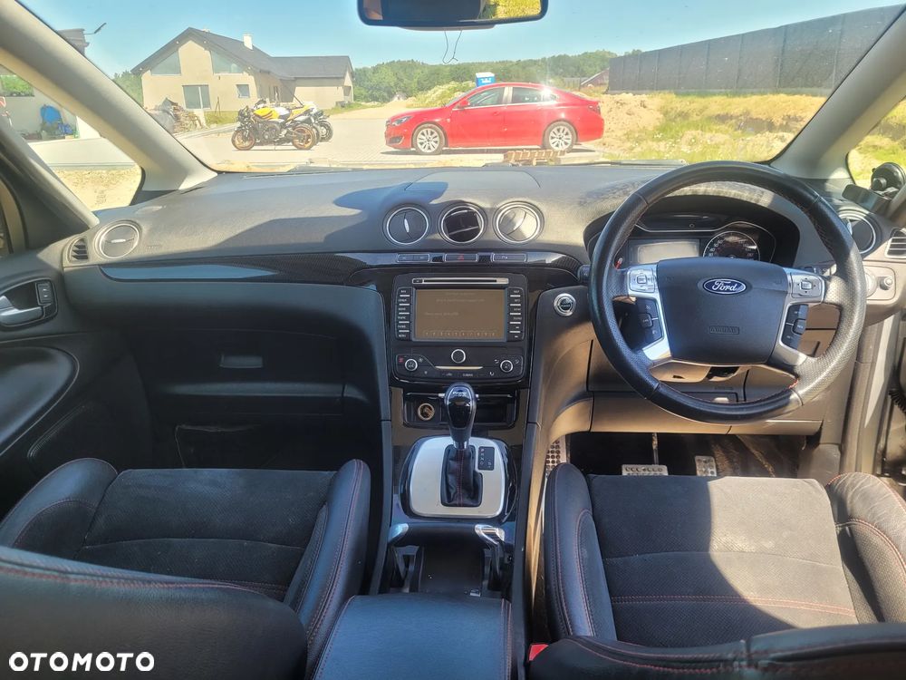Ford S-Max - 8