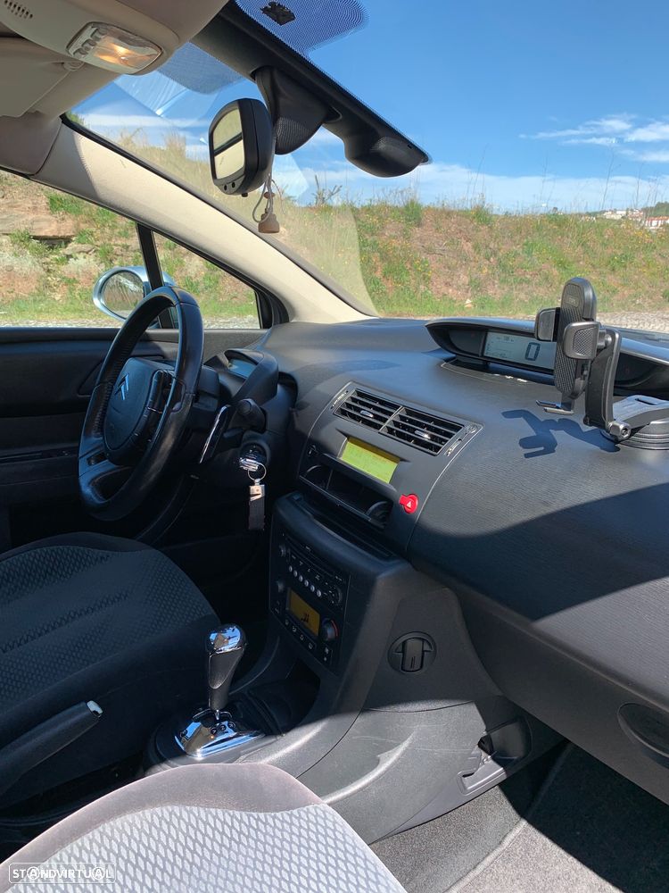 Citroën C4 1.6 HDi FAP EGS6 Exclusive - 11