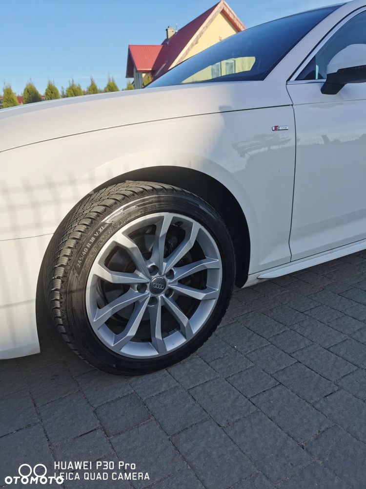 Audi A4 Limousine - 4