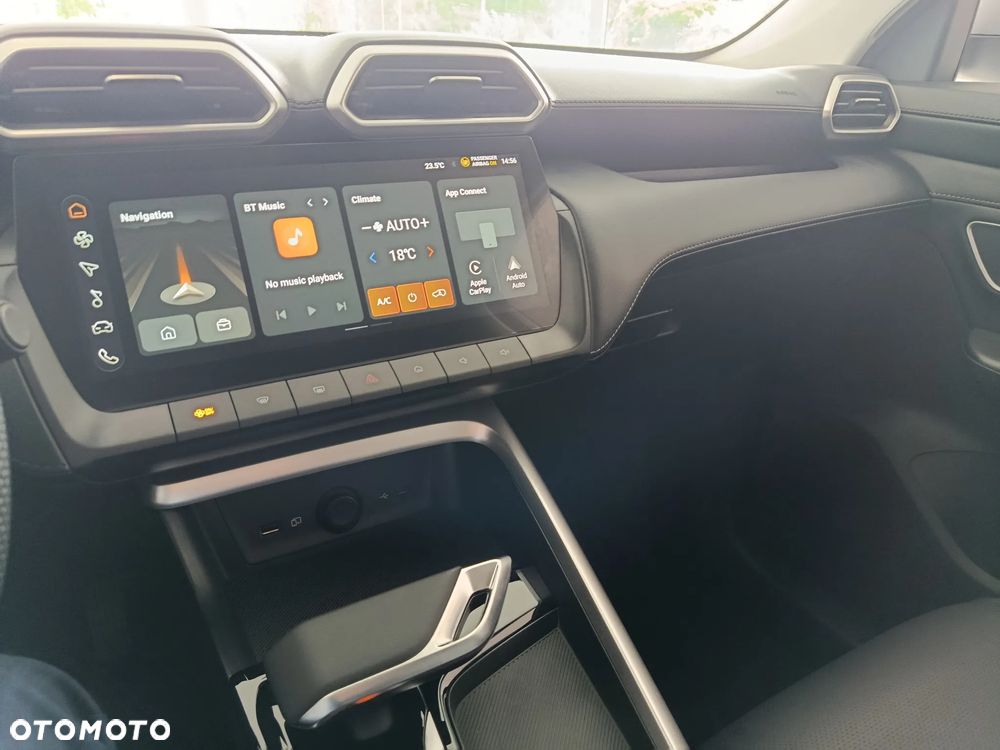 MG ZS Hybrid+ - 14