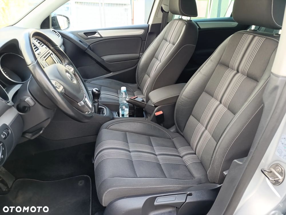 Volkswagen Golf 1.6 TDI DPF BlueMotion Technology MATCH - 39