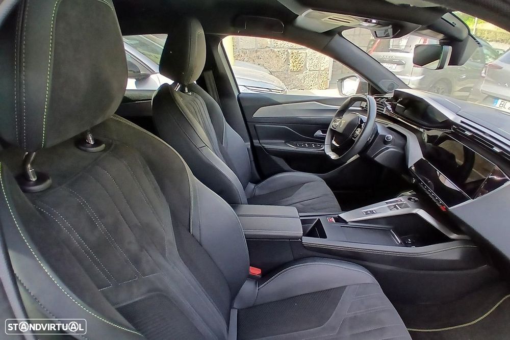 Peugeot 308 1.2 PureTech GT EAT8 - 13