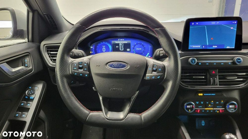 Ford Focus - 13