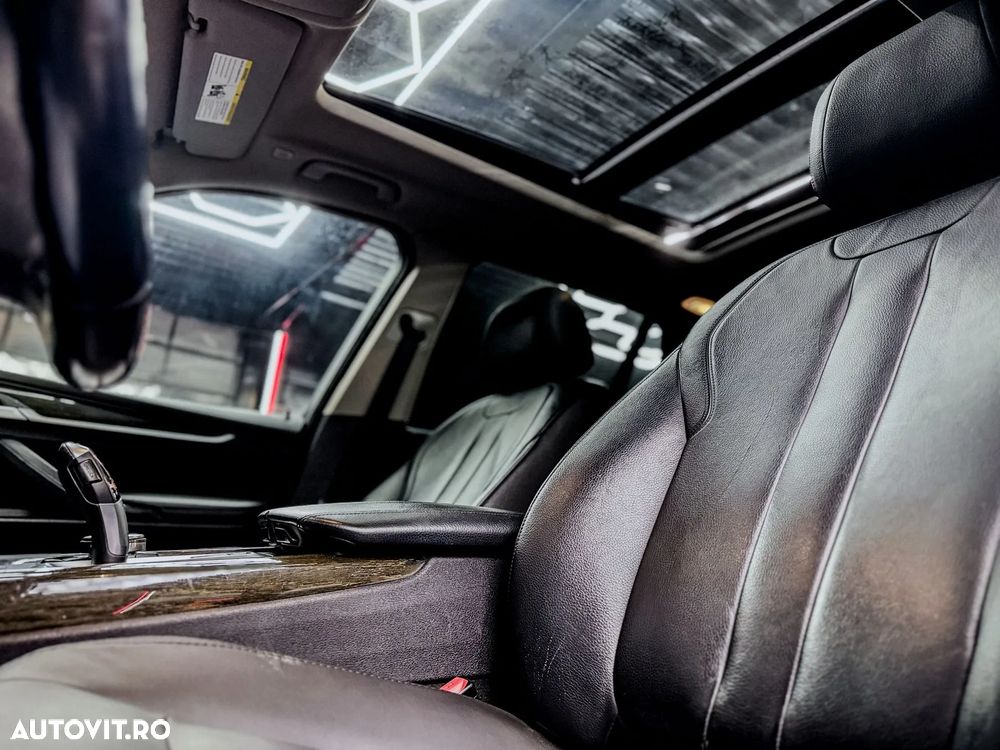 BMW X5 xDrive35i - 8